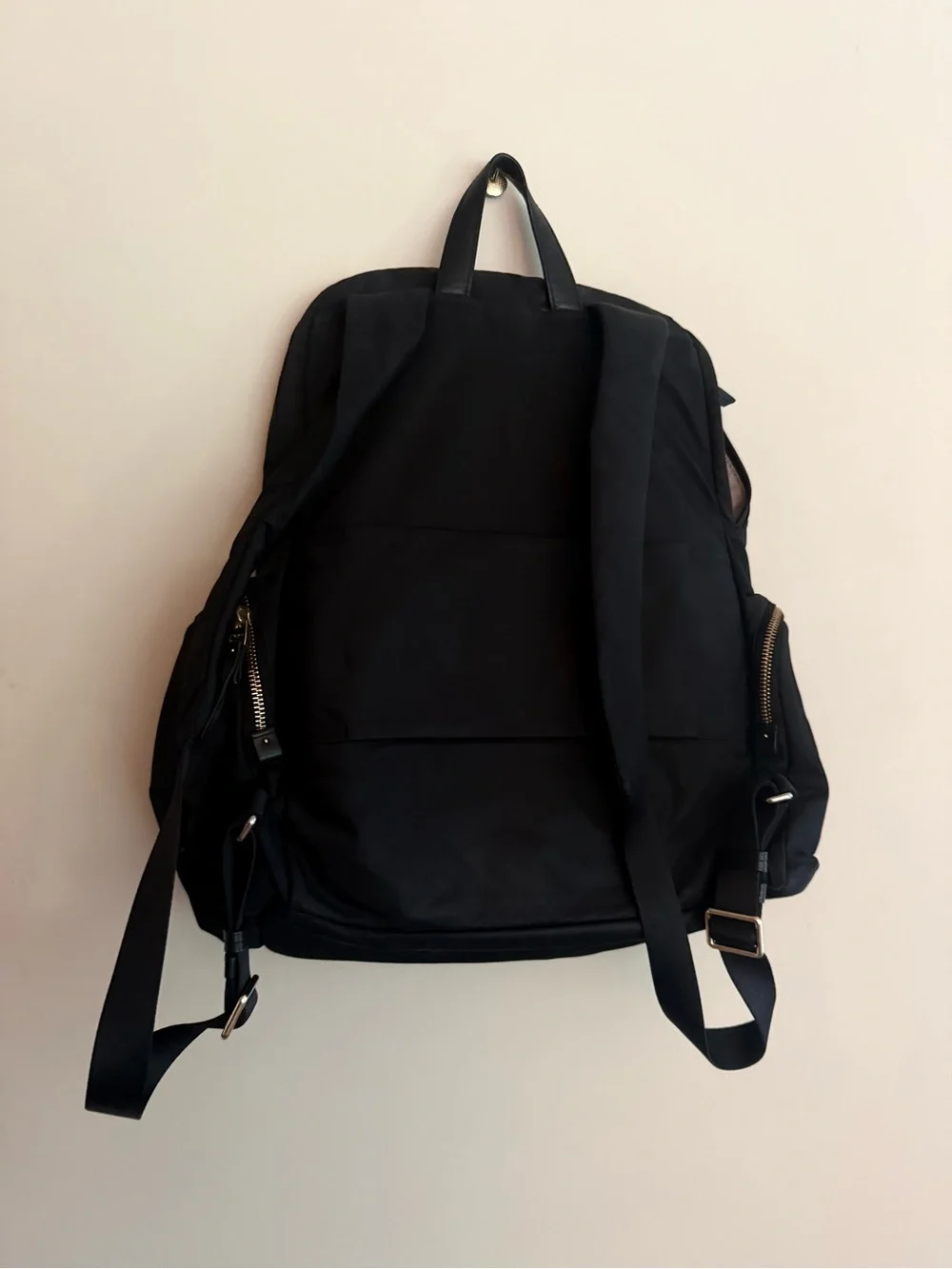 Tumi Black Travel Backpack - Sleek Everyday Carry